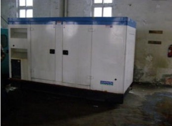 鱼峰康明斯150kw大型柴油二手发电机组